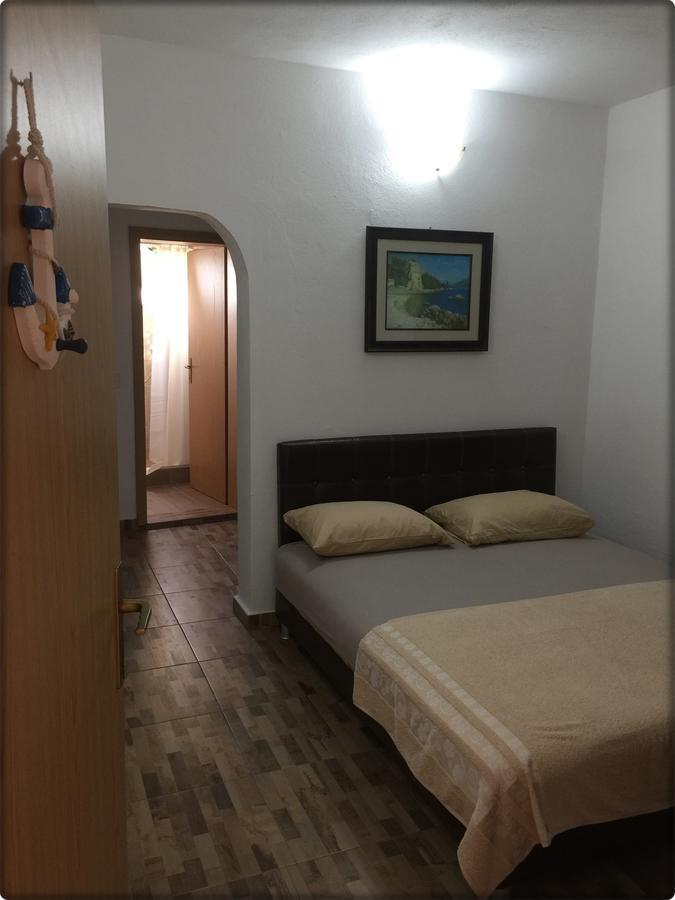 Apartmani Labovic Budva Exteriör bild
