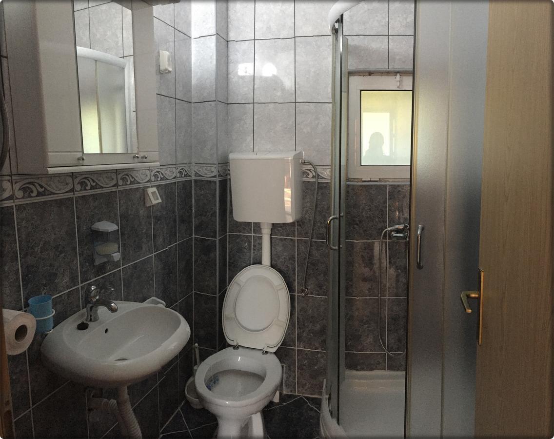 Apartmani Labovic Budva Exteriör bild